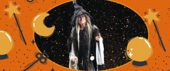 Hexe in Kost&uuml;m mit verschiedenen Illustrationen rund um Zauberei