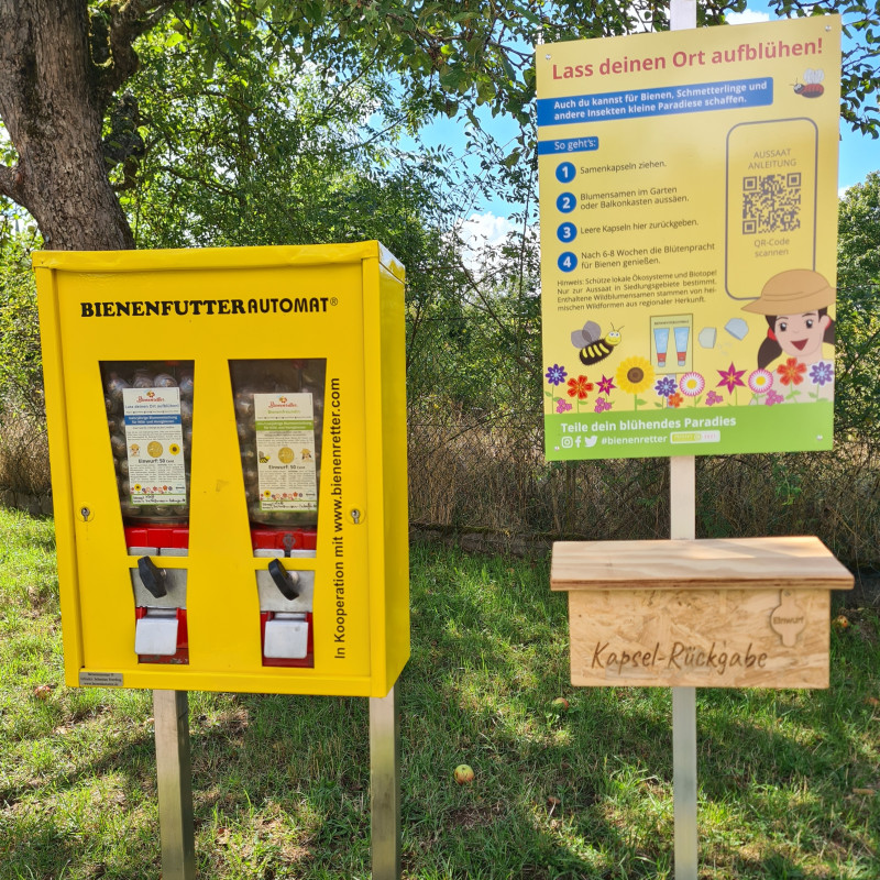 Detail eines Bienenfutterautomaten